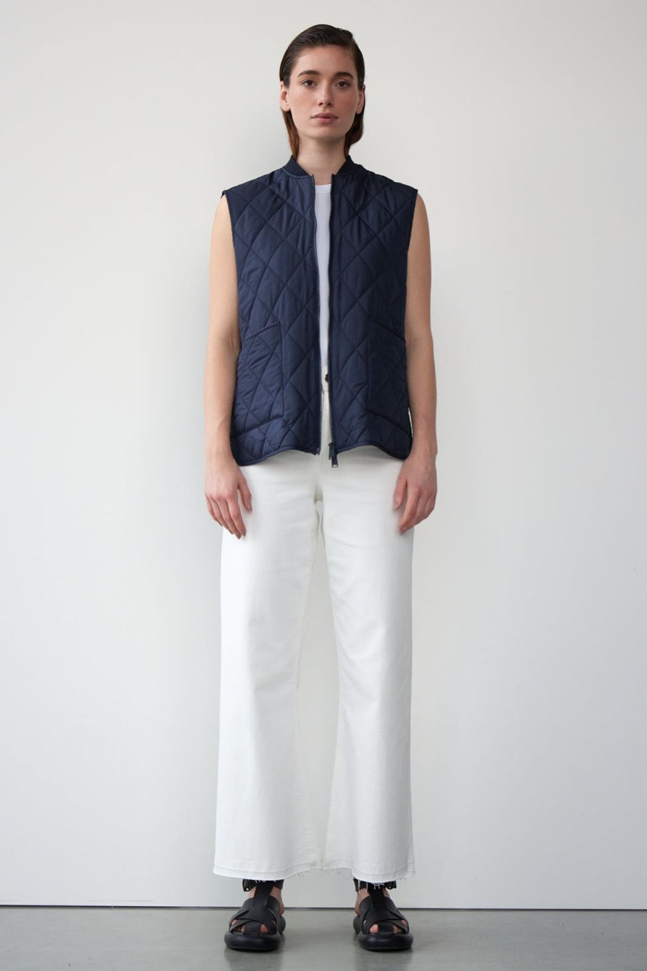 Short Jackets | Stylestore Wblliva Quilted Zip Waistcoat